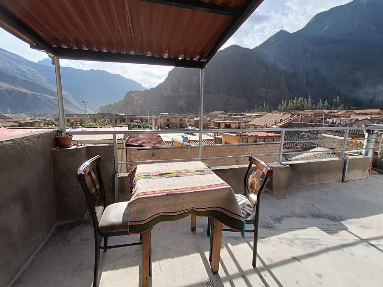 Intikilla Hostal Ollantaytambo Exterior photo